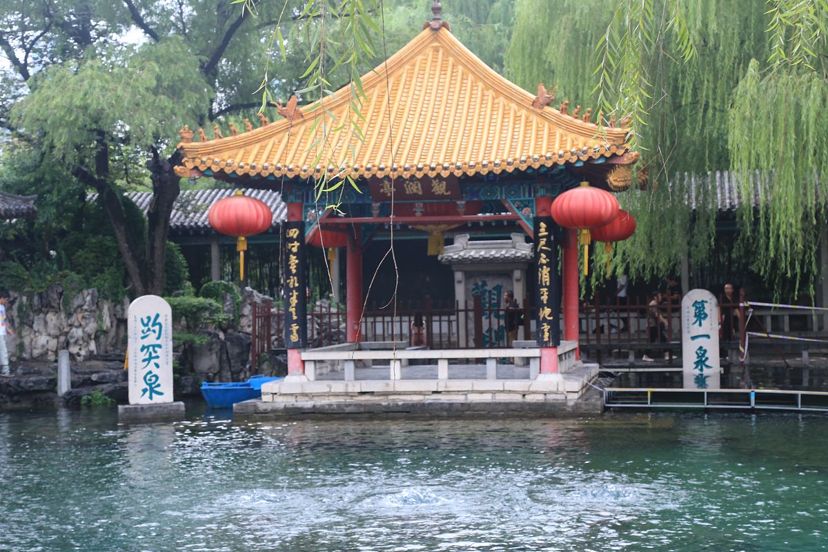 济南大明湖旅游推荐：感受历史与美景的完美融合