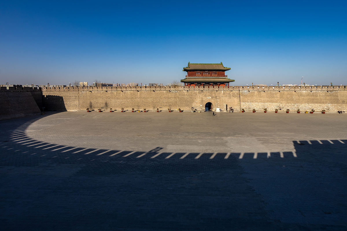 河北石家庄,正定古城墙,始建于北周,初为石筑,现存为建于明朝的砖城.