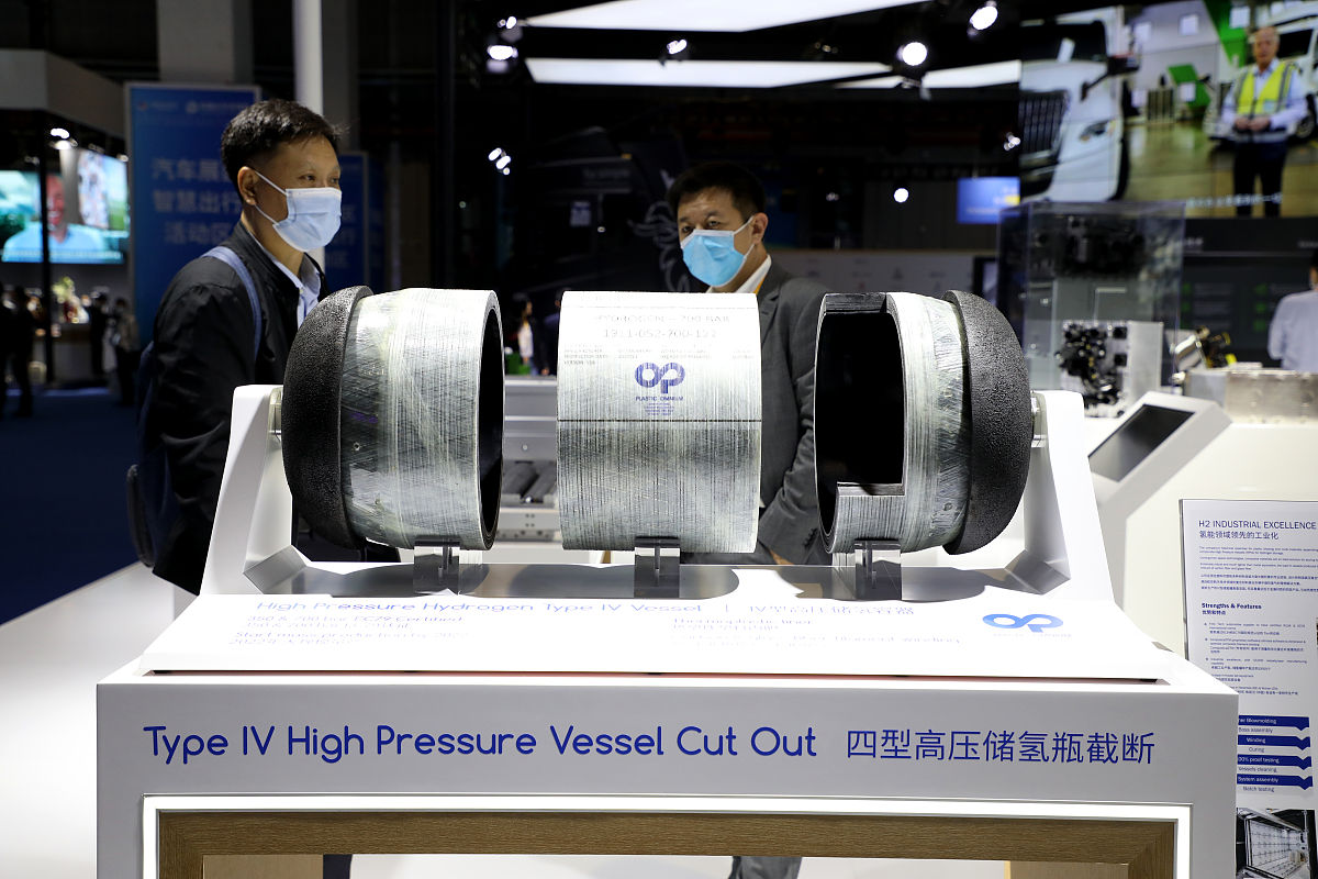 丰田氢气罐压力与储氢量详解：70MPa下10升能装多少公斤氢气？