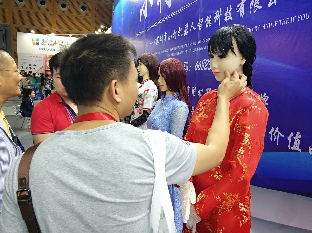 东莞华粤职业技术学校美术设计专业怎么样