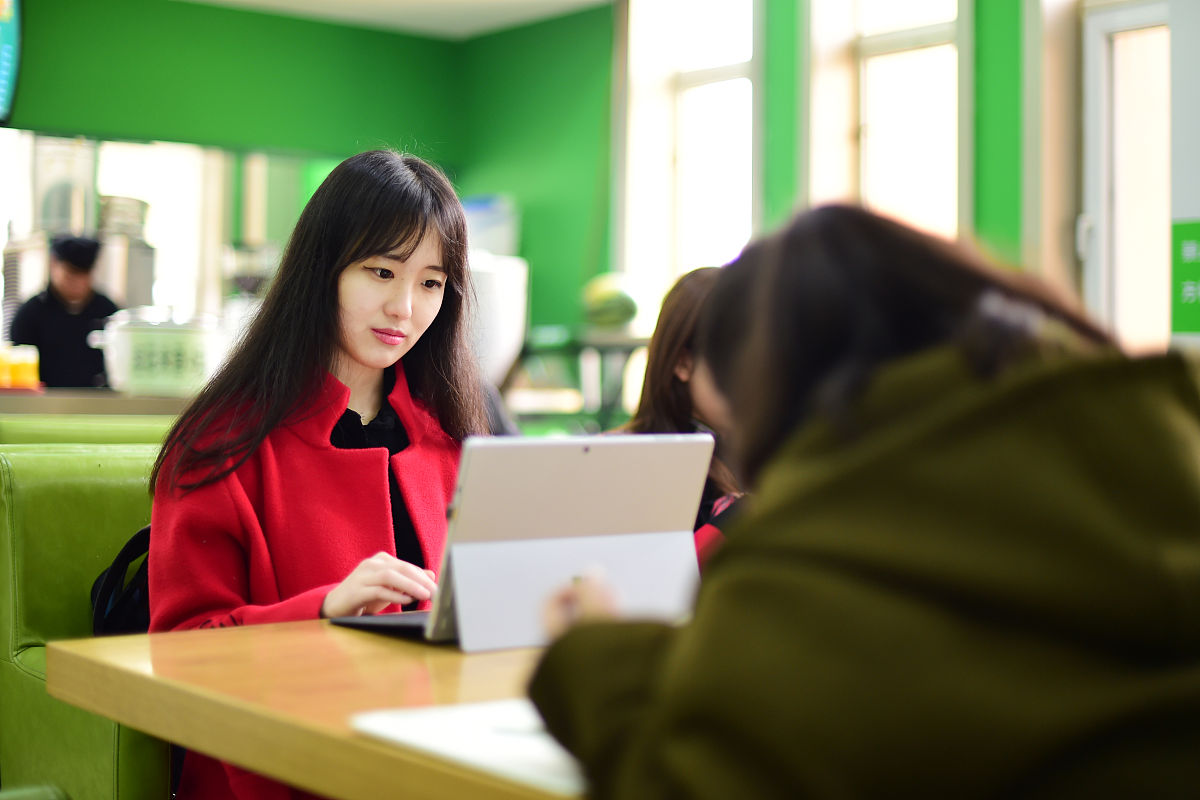 车到山前必有路？ 800字议论文 - 探讨人生困境与成功之道