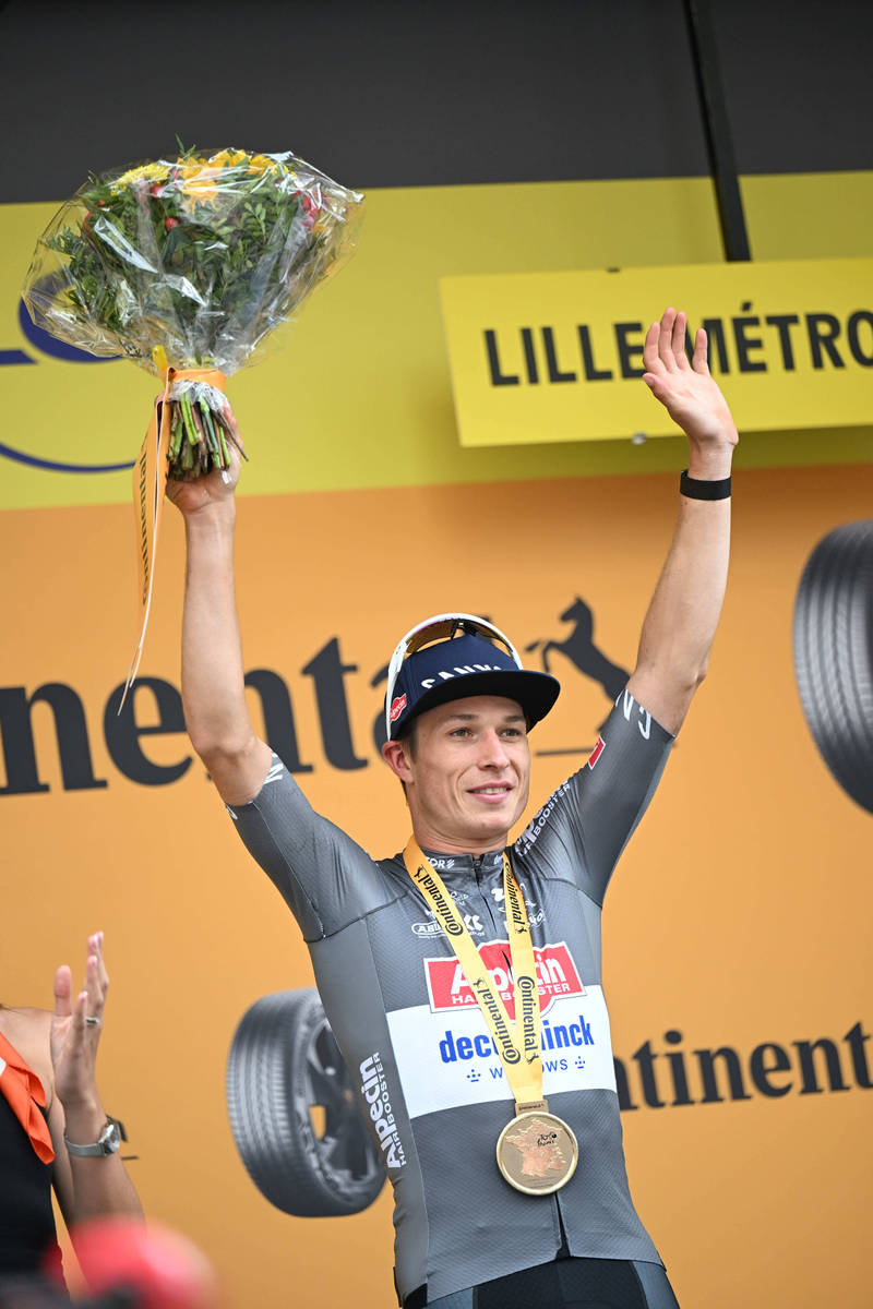 阿隆索荣获本月超车奖！数万人投票，这是历史首次