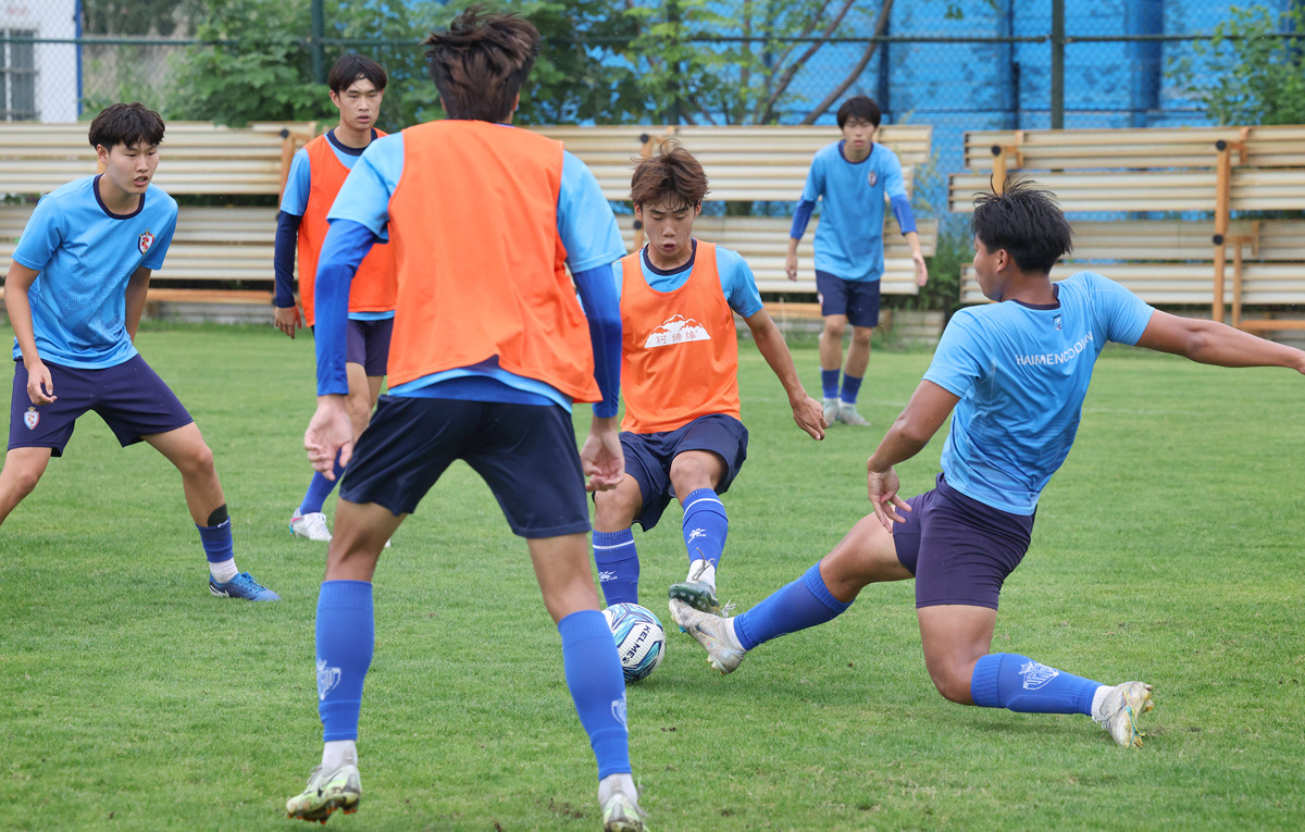 Soccer Field Epiphany: How Teamwork Transformed My Game