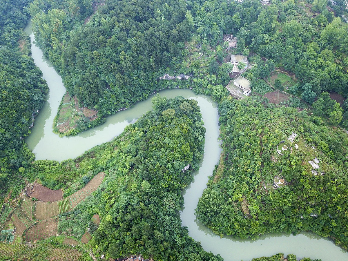 贵州省汽车美容专业学校招生信息：推荐院校及课程介绍