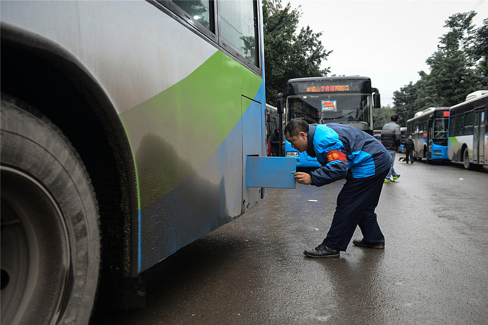 皇上戏妃子，下一句接什么？