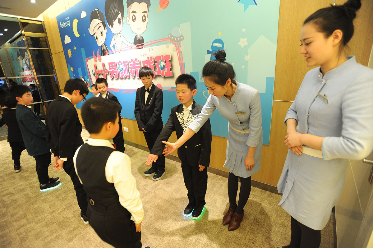 四川2022年读专科学校学经济学怎么样？热门专业分析与就业前景