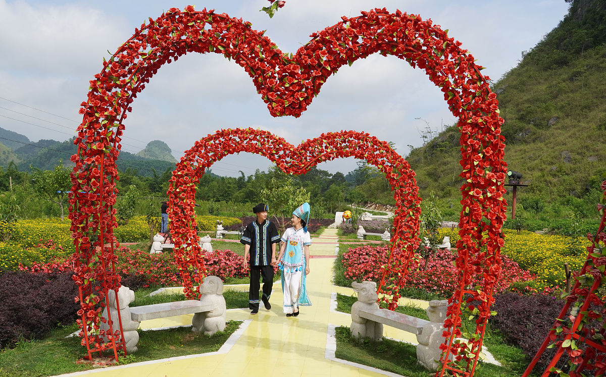 霸道总裁爱上我：科技女工程师的爱情故事