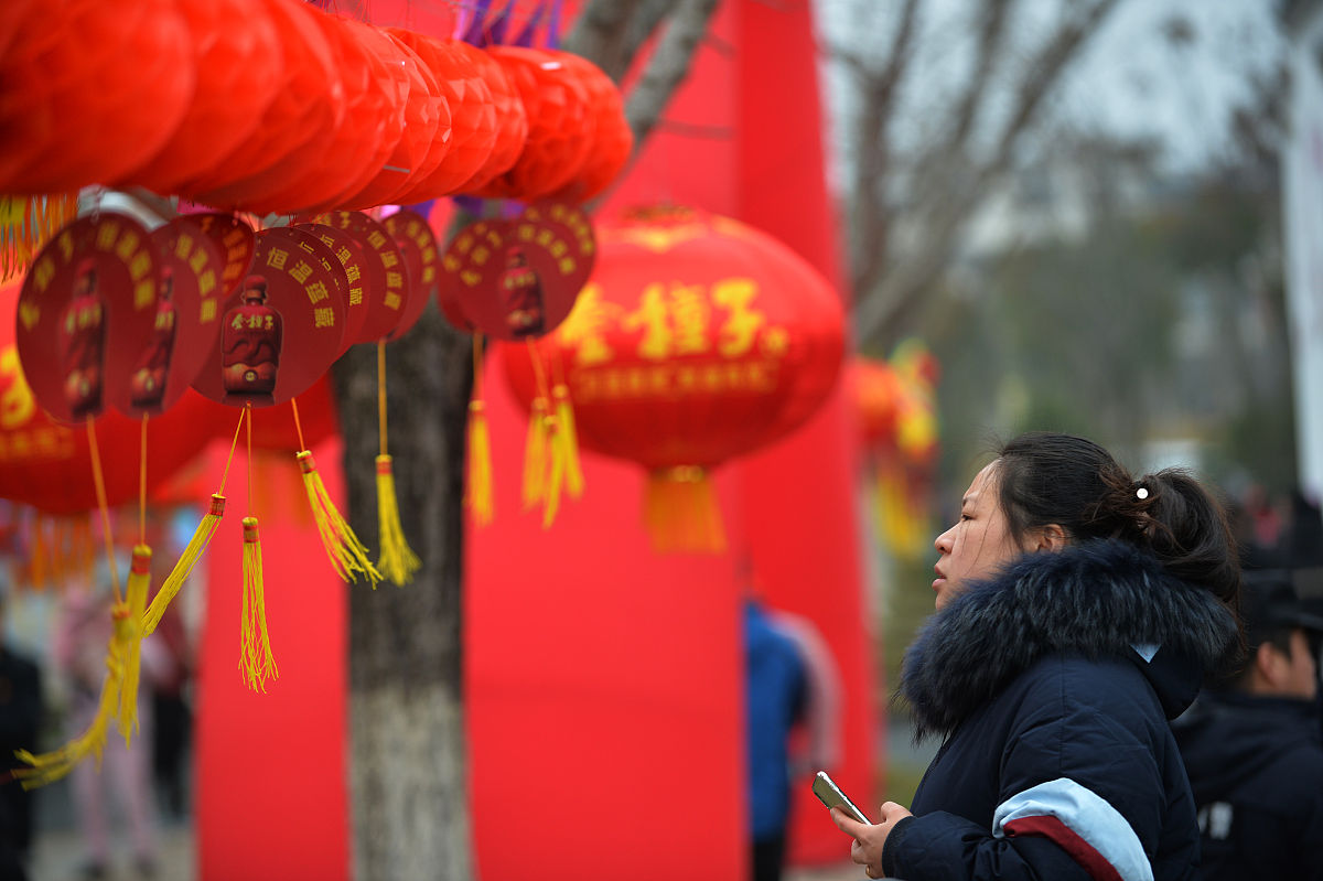 猜字谜是技巧用250字帮我详细描述