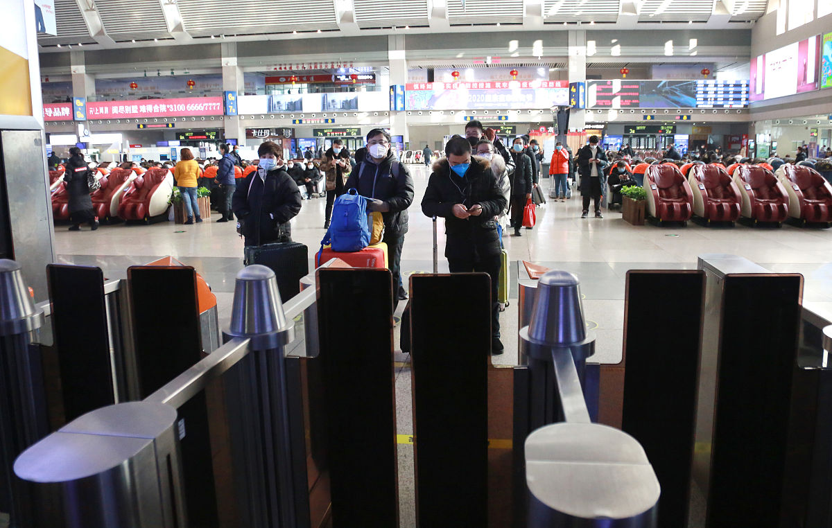 西安地铁客运服务质量问题: 安检点少与早高峰拥堵