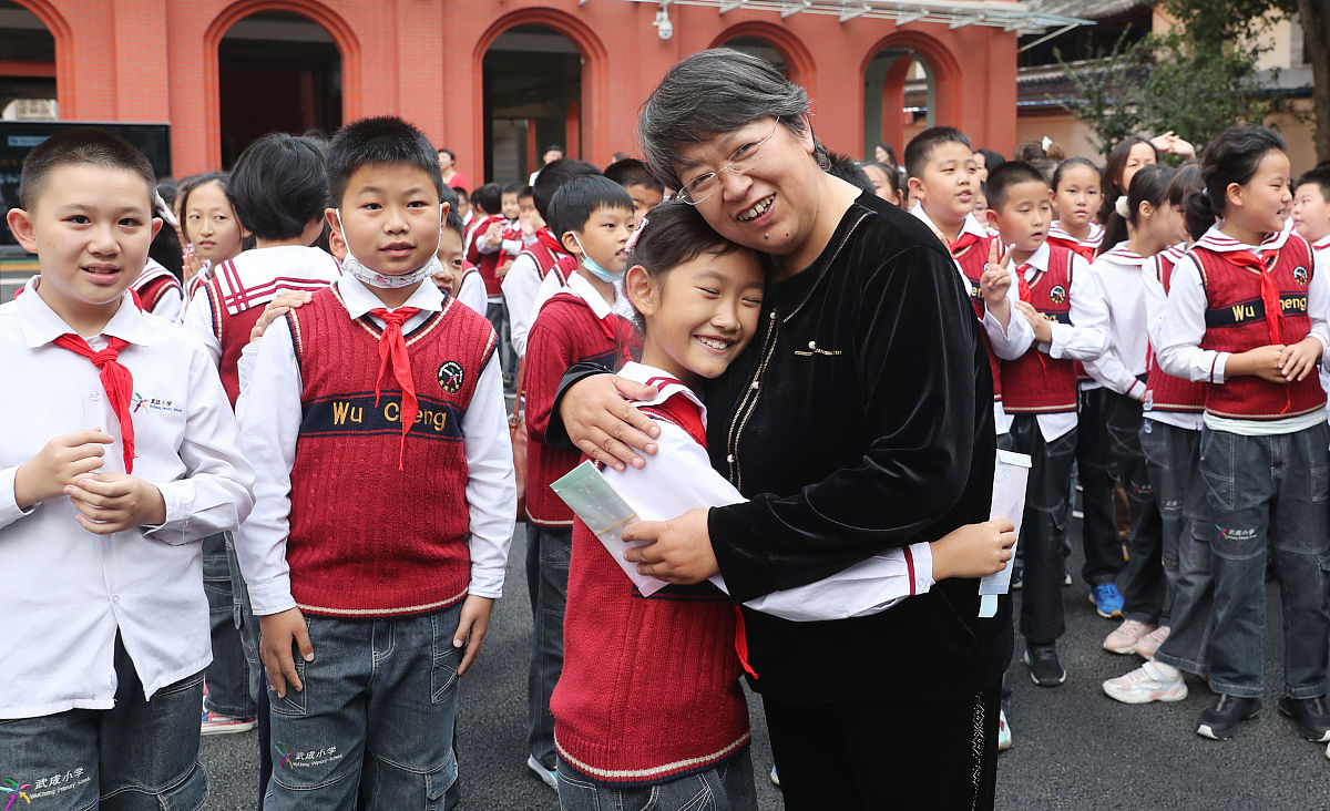 轻轻敲醒沉睡的心灵