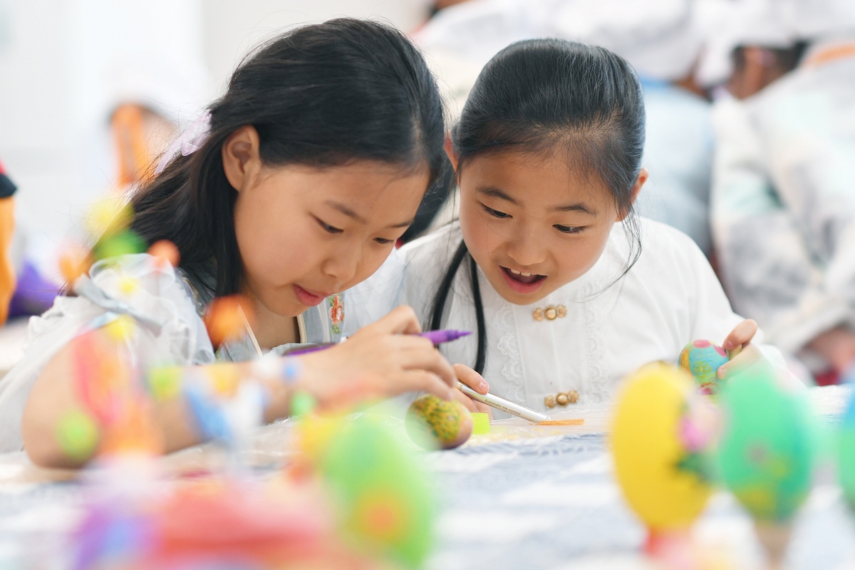 2026年4月2日,山东青岛,在市北区杭州路小学开展的"迎