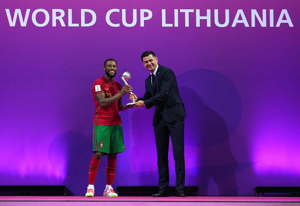 五年一贯制和3+2：教育制度的比较与分析