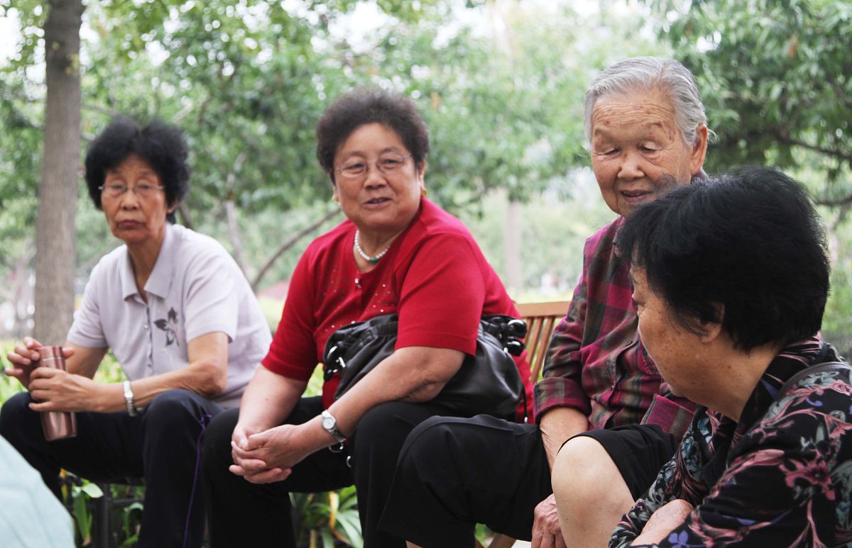 重阳节的目标人群是谁？如何策划吸引人的活动？