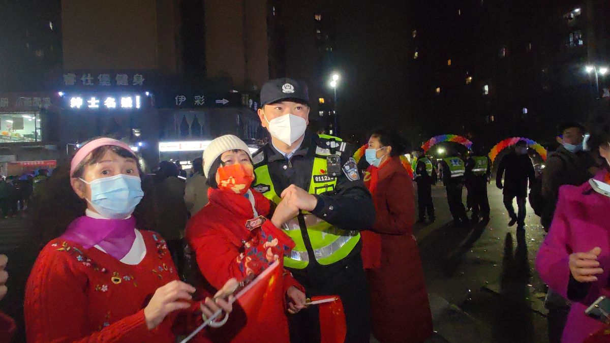 2021年11月23日零时,成都市成华区理工东苑西区正式解封.成都市公安局