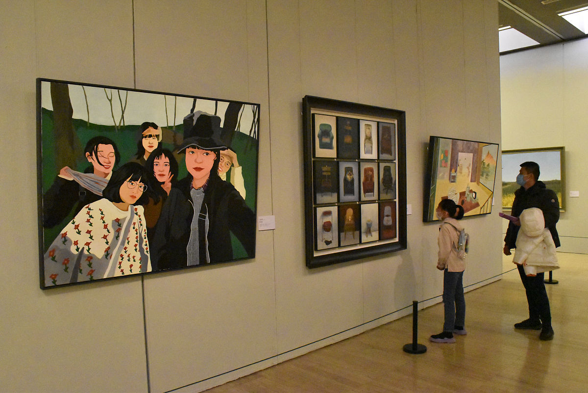 年轻画家追梦剧本：从工作室到画廊