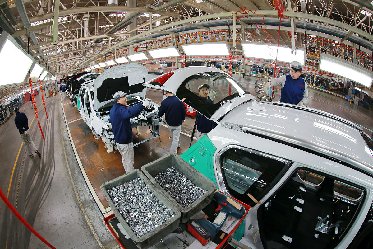 天津女生学汽车整形专业好吗？就业前景解析