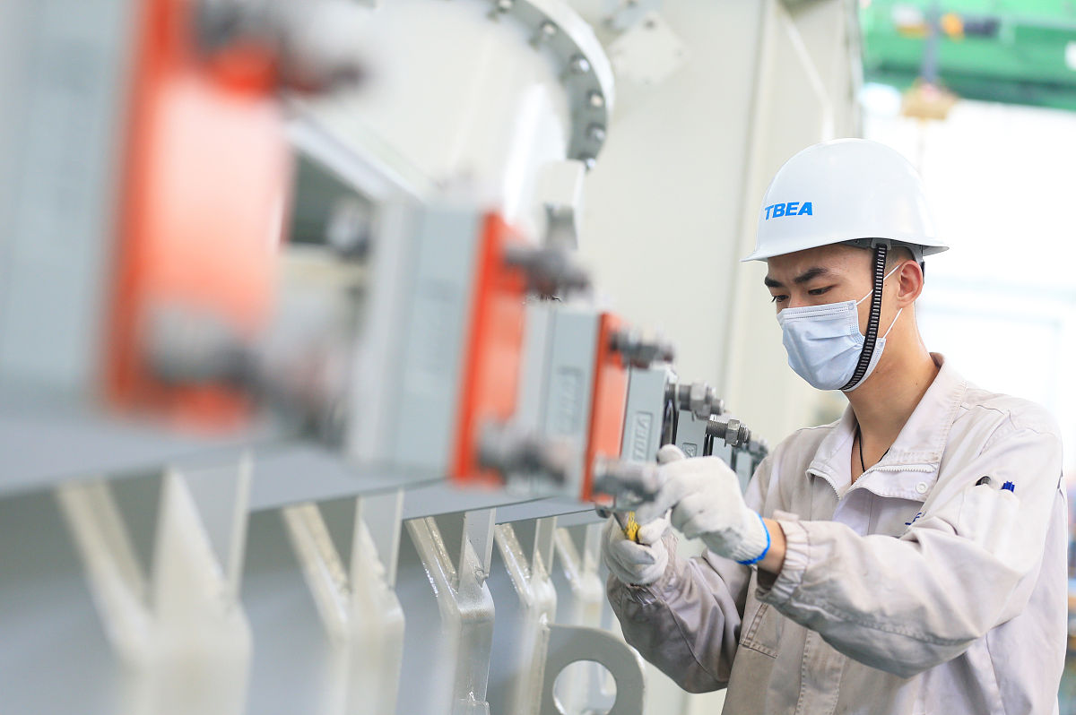 装配电工涂布机实习周记第1-16篇9850字