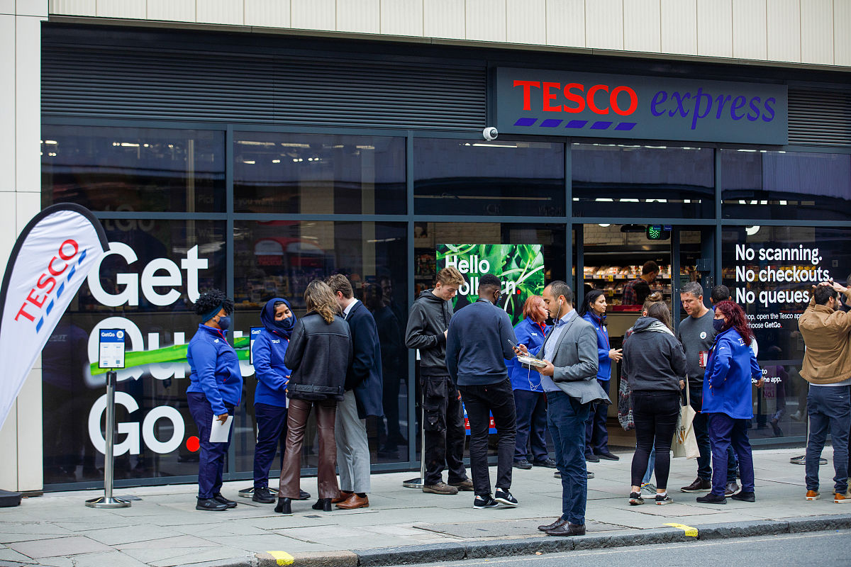当地时间2021年10月19日,英国伦敦,零售企业tesco推出第一节名为"getg