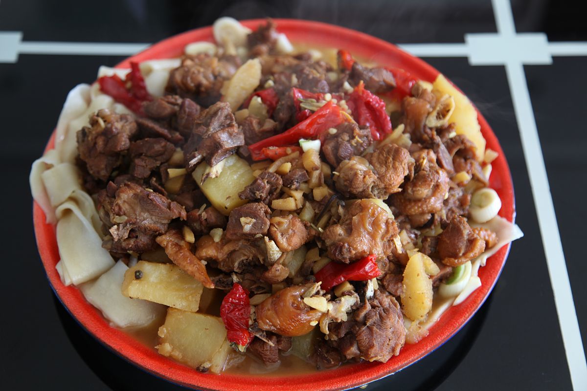 新疆大盘鸡的超级做法。