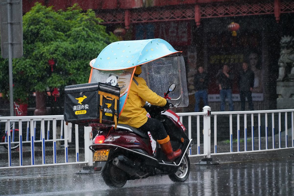 怀化卫校2022年招生简章 - 录取分数线/专业/学费