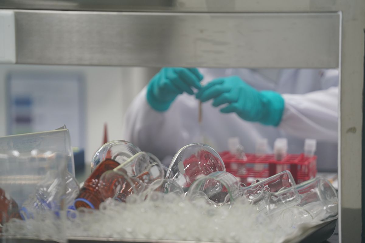 细胞治疗产品生产特点：小批量、多批次、工艺迭代与新产品涌现