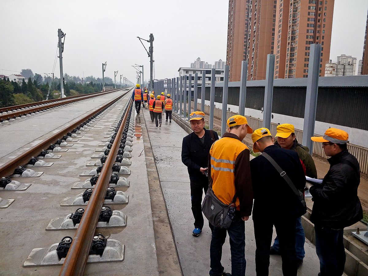 高速铁路工程及维护技术专业主要课程有哪些