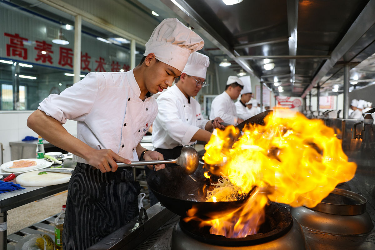 重庆财政学校物流管理教学质量：优势、发展趋势和未来展望
