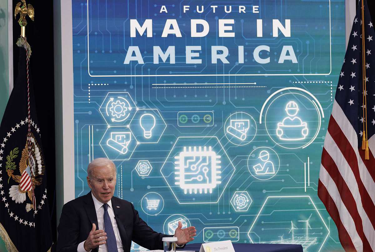 Stephen Hawking: AI Will Be 'Either the Best or Worst Thing' for Humanity