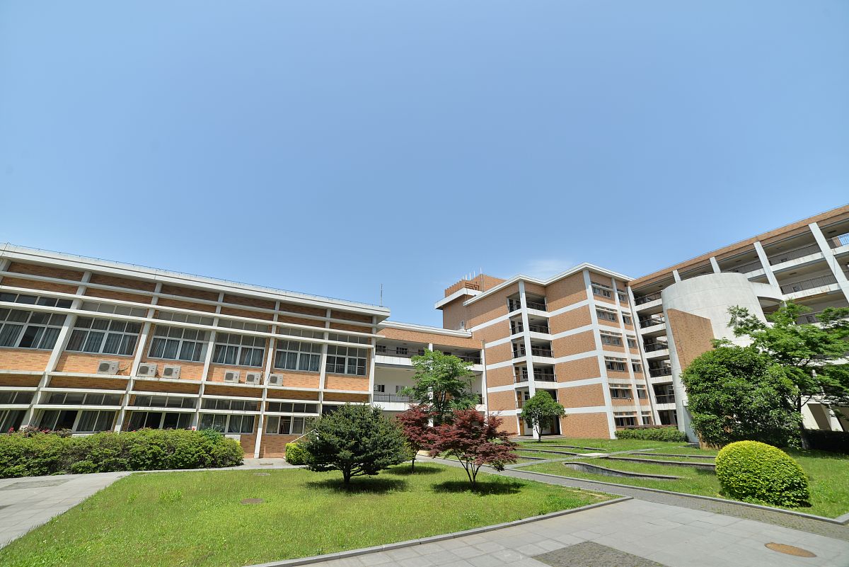 湄洲湾职业技术学院建筑工程技术专业课程设置 - 学习内容、实践机会及就业前景