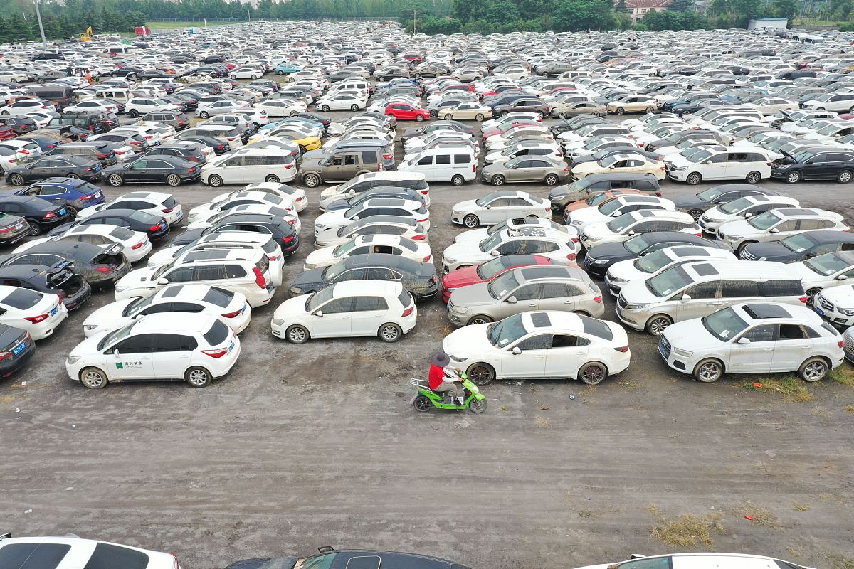 藤县高铁站停车场停放三天怎么收费