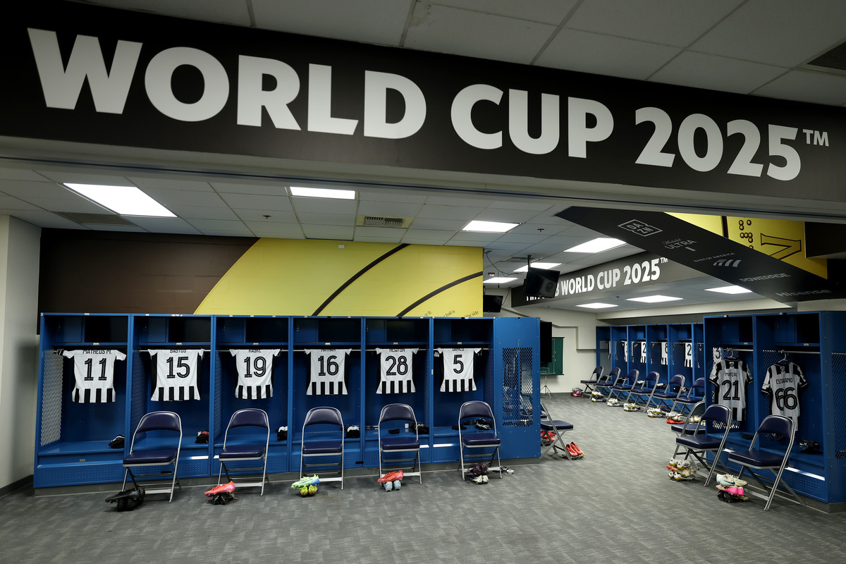 gyms near to habitat 67