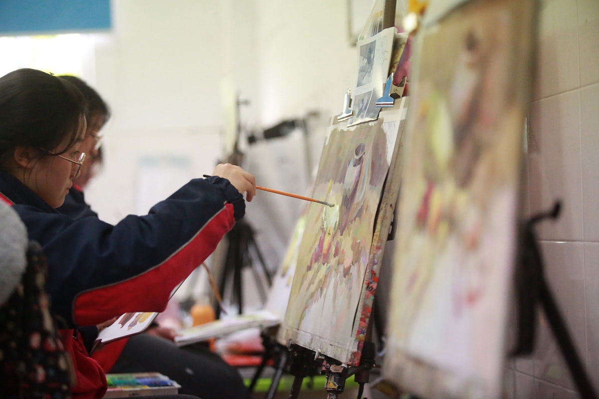 黑龙江垦区美术创作学习班发展历程是怎样的？