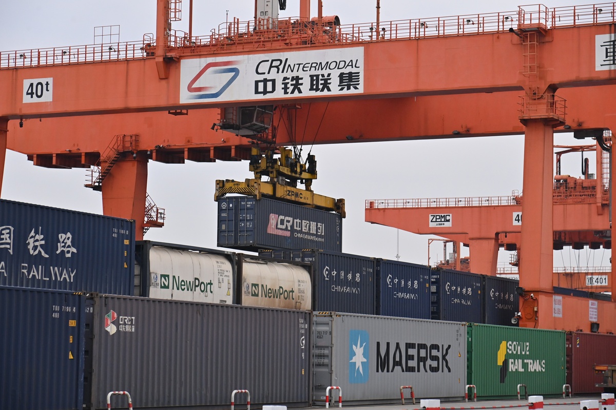 2026年3月27日,重庆市沙坪坝区铁路团结村中心站一派