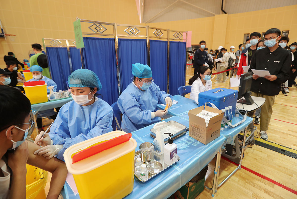 2022年成都卫校就业前景分析：机遇与挑战并存