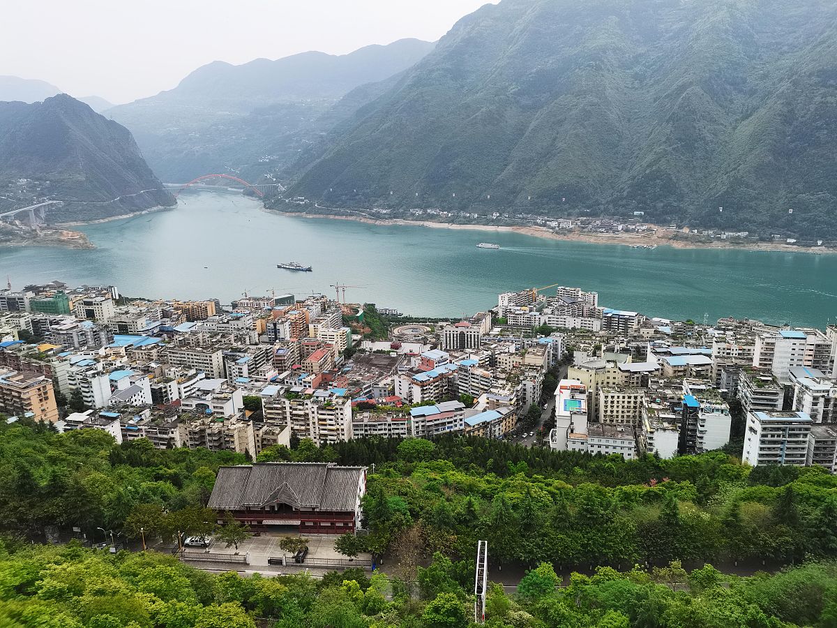 重庆护理学校专业推荐：2021年热门专业及未来就业前景