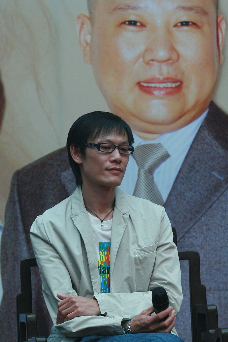 2007年6月8日,北京,电影《大胃王》开机发布会.