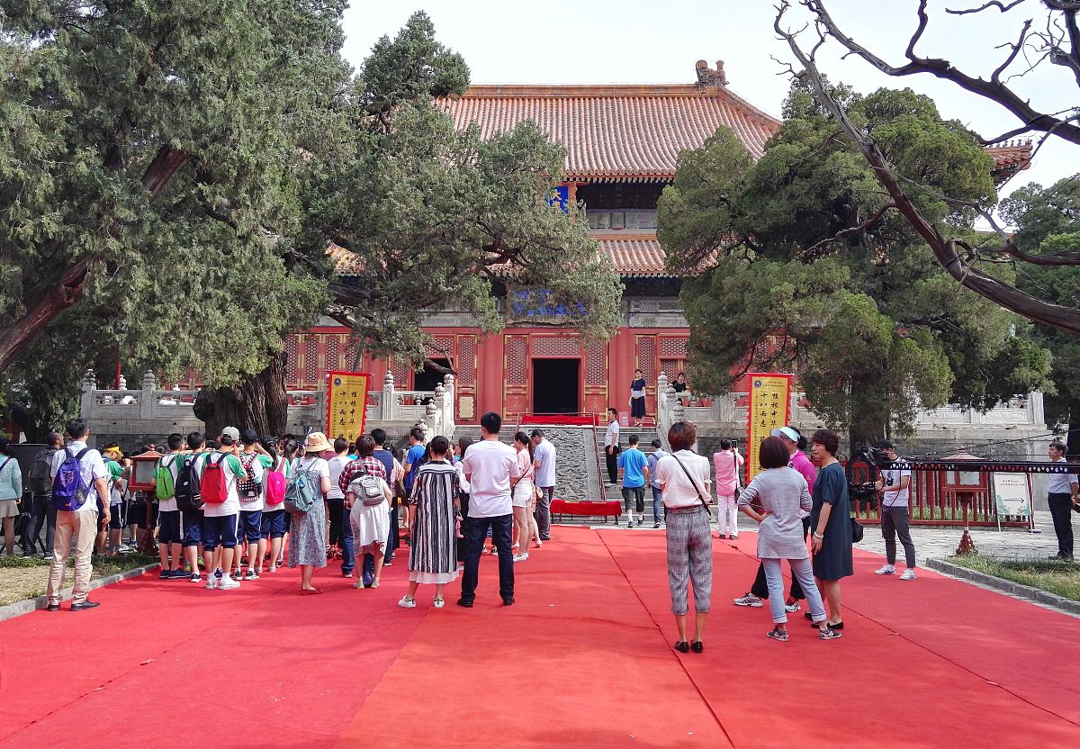 曲阜孔庙游学：传承文化，共建美好家园