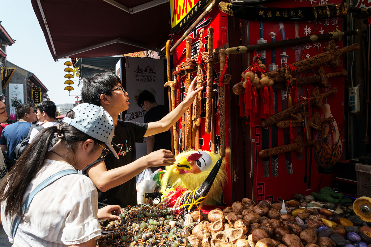 如何理解在小区里盖老字号