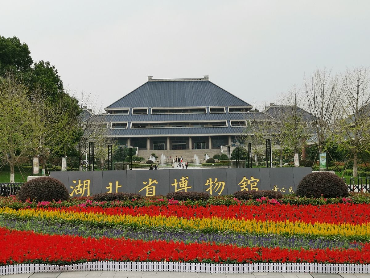 杭州西湖旅游景点推荐：西湖景区、博物馆、音乐喷泉、湖心岛等