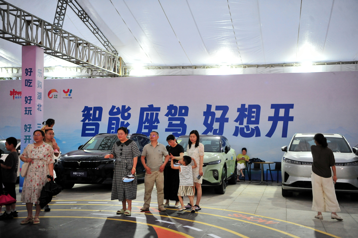 对于一个位于深圳龙华区龙华街道的比亚迪海洋网新建4S店的具体性价比很高的地推措施