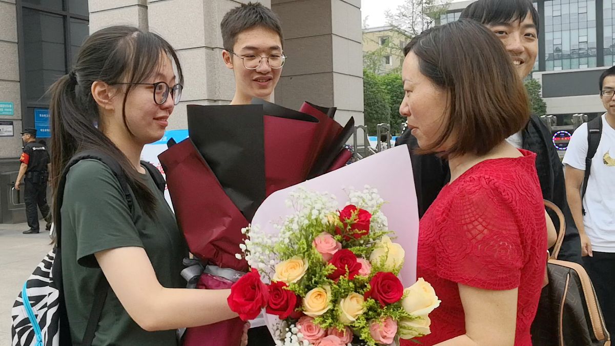 学生表白怎么办？如何应对异性学生的爱慕