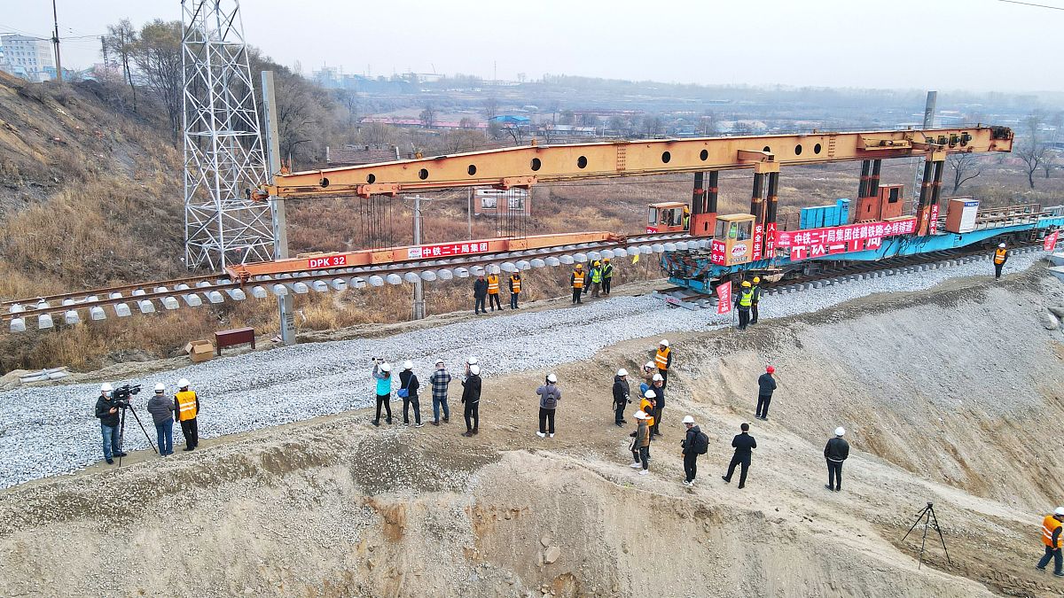 重庆市奉节职业教育中心道路与桥梁工程施工专业就业前景分析