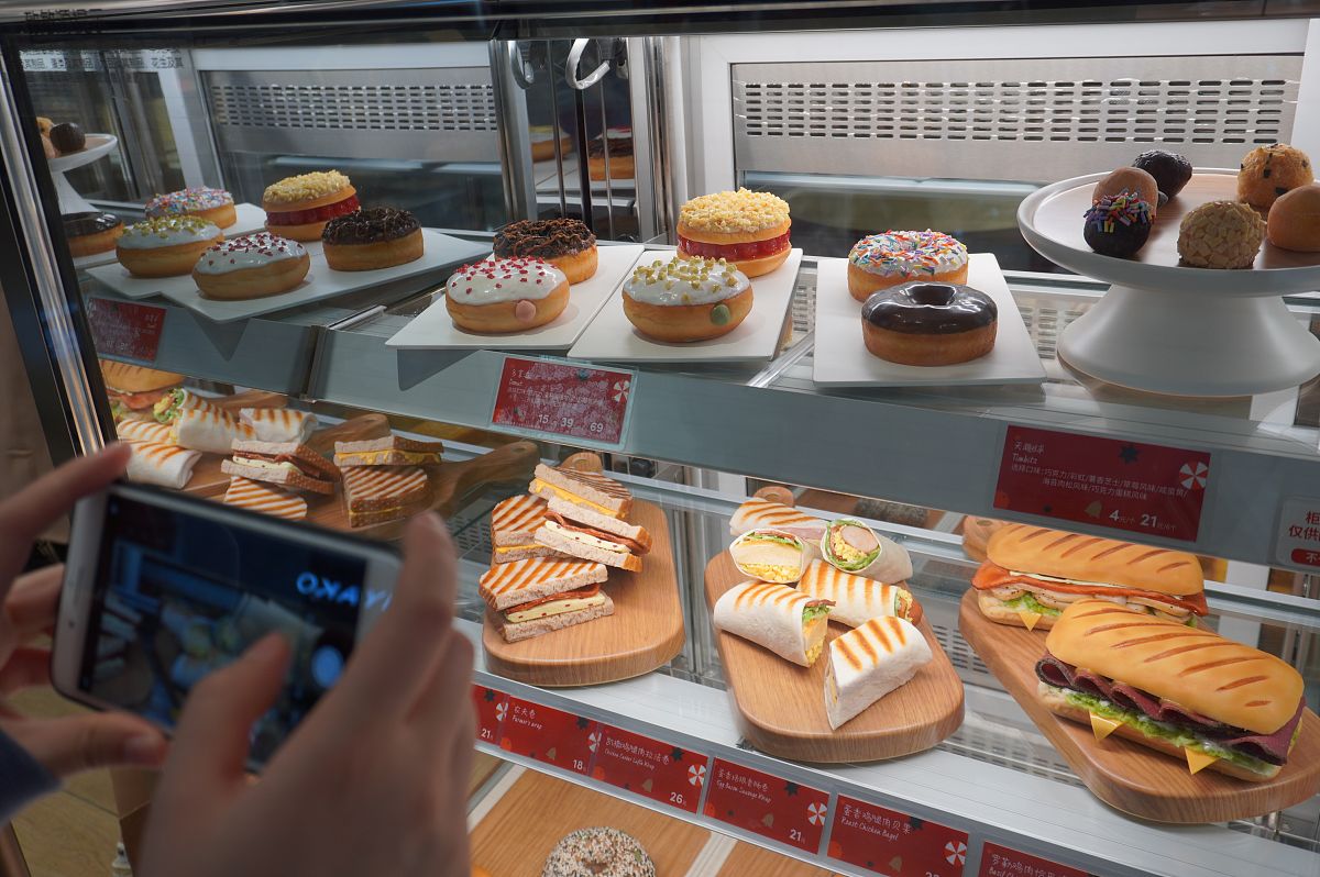 Crostini Bakery Closes All 15 Stores in Hong Kong, Leaving Customers Disgruntled