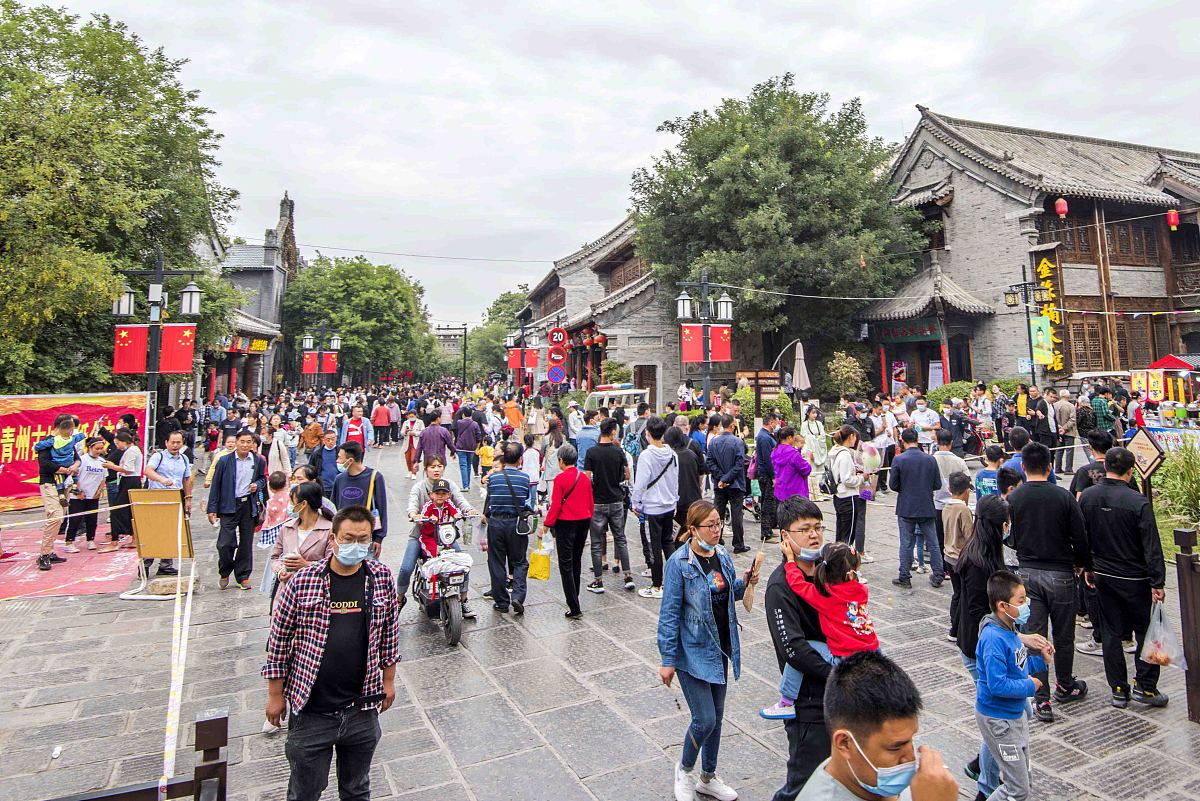 五一假期5天！小镇五一攻略，开启你的幸福之旅！