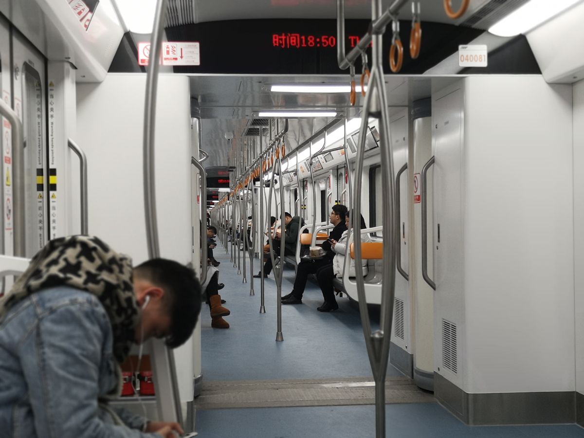 重庆轻轨专业招生：轨道交通专业就业方向及安全发展