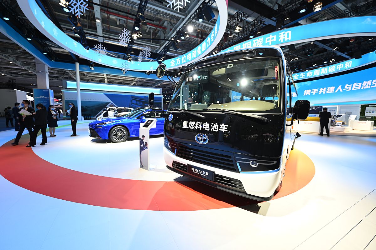 安徽理工学校新能源汽车运用与维修专业课程详解：学习内容及发展前景