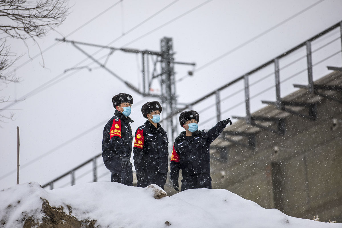 成都铁路学校毕业生如何更容易进入铁路局工作？