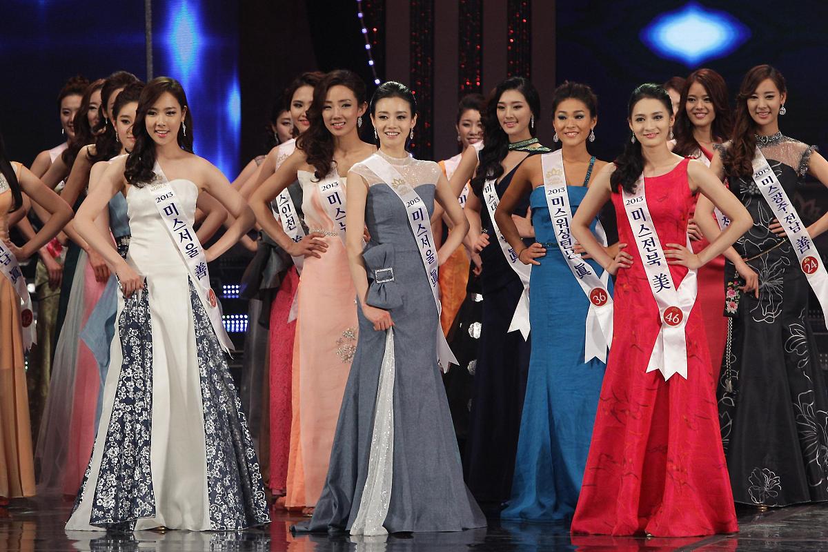 当地时间2013年6月4日,韩国首尔,2013韩国小姐选美比赛举行.50位候选