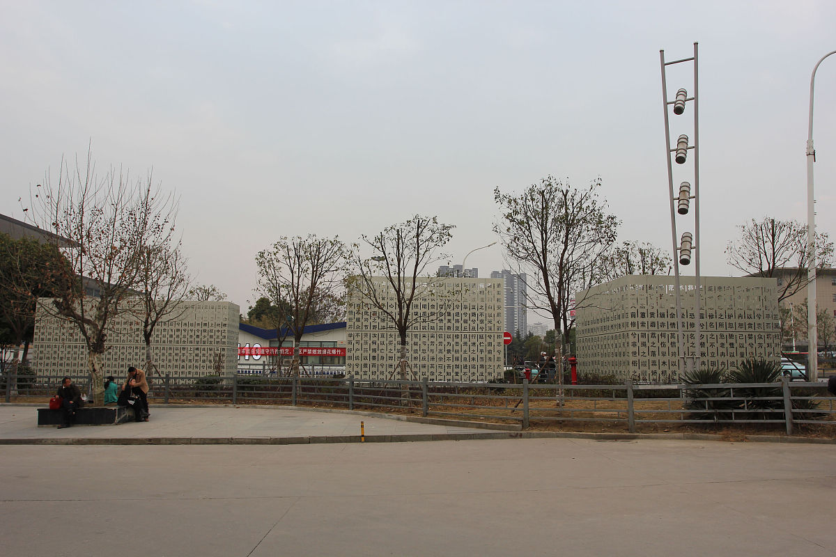 路漫漫其修远兮，吾将上下而求索 - 探索人生的意义与价值