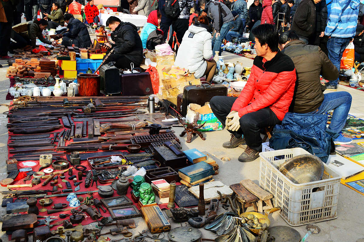 你是一个地摊从业者你会如何操作？有哪些注意事项？